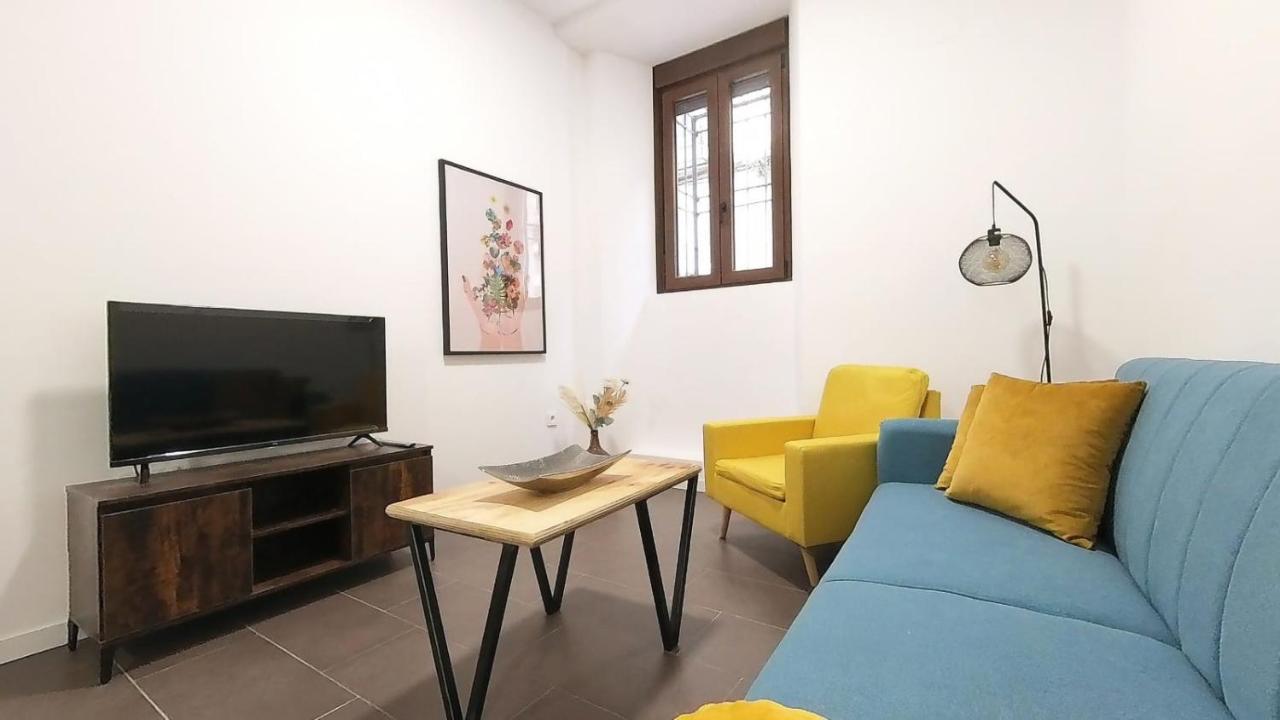 Alojamiento Los Naranjos Piscina Y Parking Gratuito Jaen Exterior photo