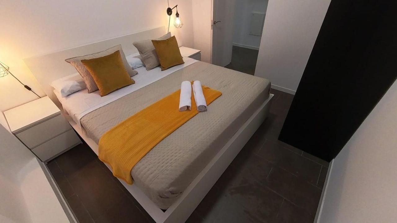 Alojamiento Los Naranjos Piscina Y Parking Gratuito Jaen Exterior photo